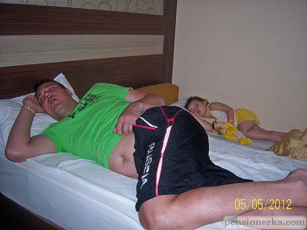 Папа с ребенком2400
