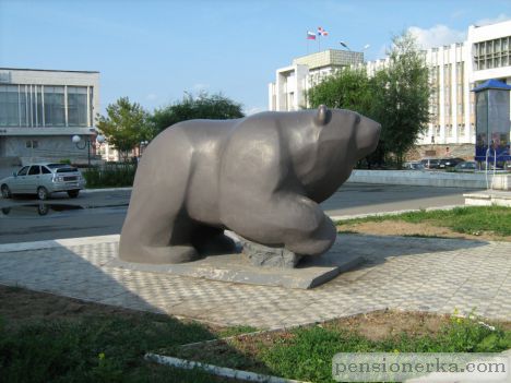 Пермь. Памятник медведю
