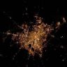 Ночной мегаполис - фото из космоса