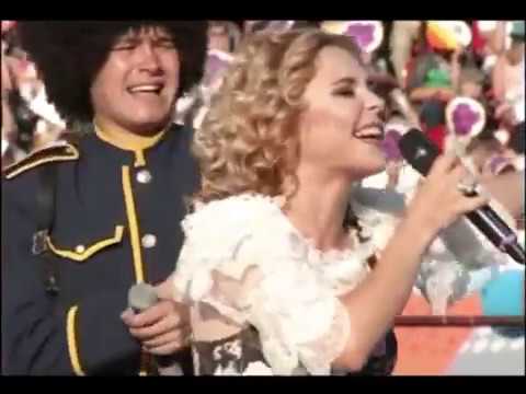 Смотреть Пелагея и фолк-театр "Забайкалье" - Шел казак (ШОС 2014 г., Чита)